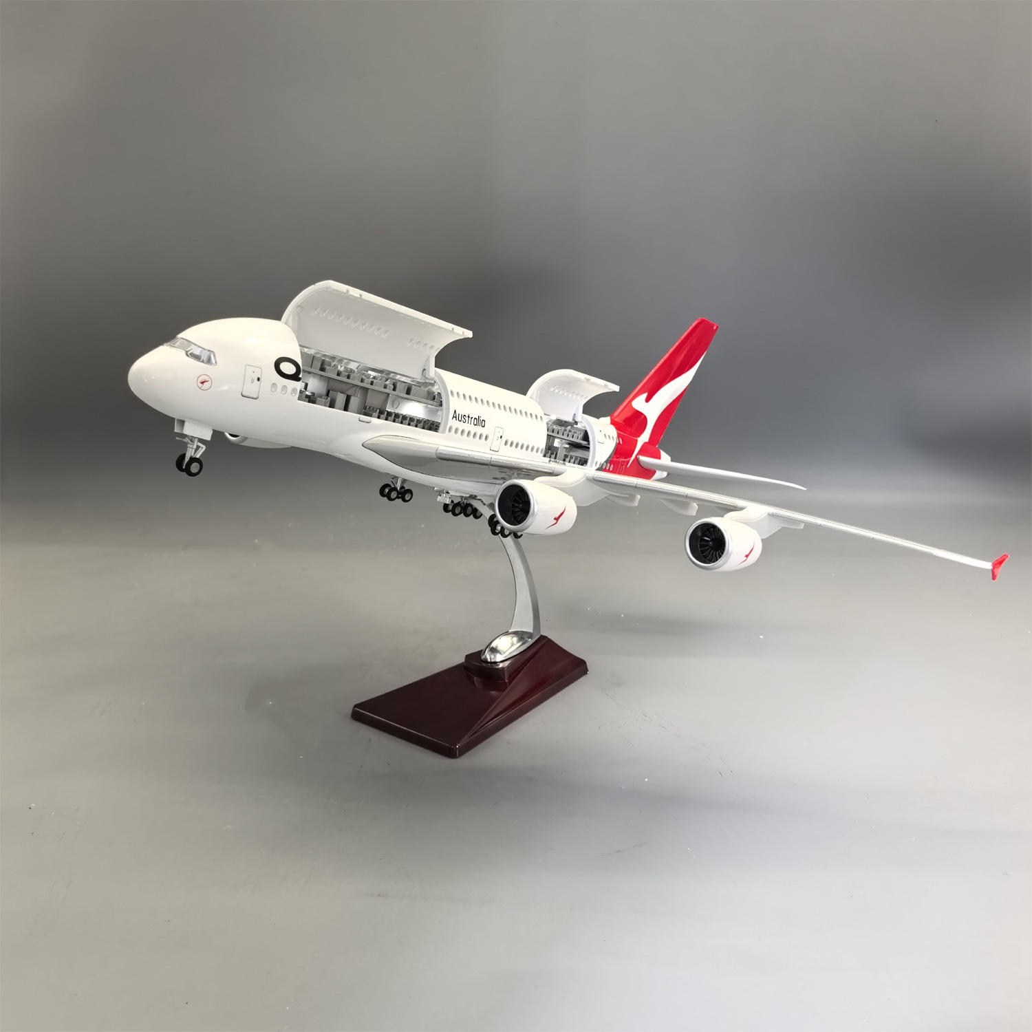 Nowy model samolotu w skali 1: – Decor Lighting Australia recenzja i cena